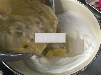 无油玉米酸奶蛋糕的做法步骤12