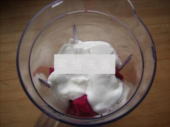 火龙果酸奶棒冰的做法步骤4