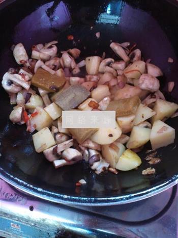 咖喱土豆炖蘑菇的做法图解5