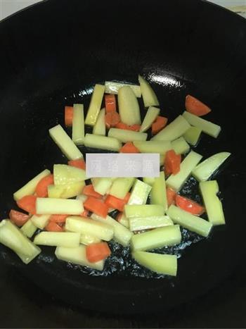 俄式红菜汤的做法图解3