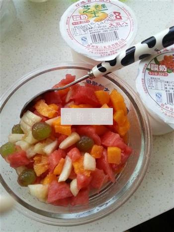 酸奶水果捞的做法步骤1
