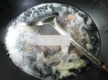 鞭笋圆蛤汤的做法图解5