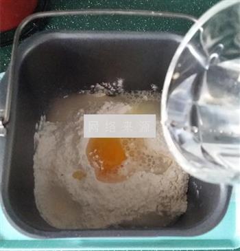 鸡蛋油条的做法图解3