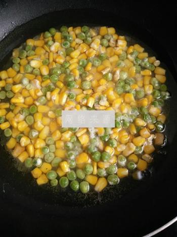 青豆玉米烙的做法步骤4