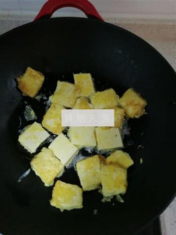 黄金锅贴豆腐的做法步骤4