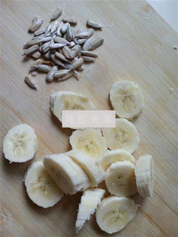 香蕉牛奶燕麦粥的做法图解3