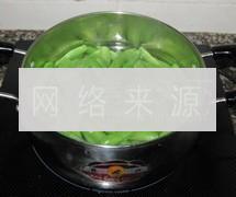 莴笋四季豆炒肉的做法步骤3