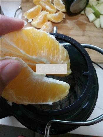橙子梨汁的做法图解3