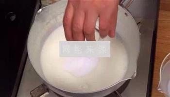 牛奶布丁的做法步骤7