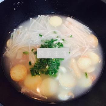 金针菇豆腐汤的做法图解6