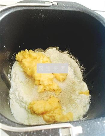 超软汤种牛奶土司的做法步骤3