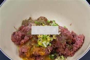 菠菜粉丝肉丸汤的做法步骤3