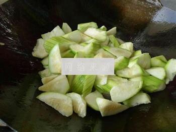 丝瓜焖荷包蛋的做法图解4