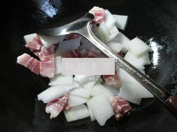 咸肉绿豆芽冬瓜汤的做法图解2