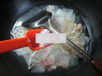 咸肉绿豆芽冬瓜汤的做法步骤6