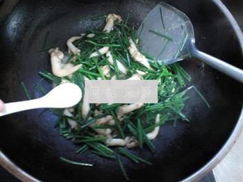 韭菜苔炒鸟贝的做法图解6
