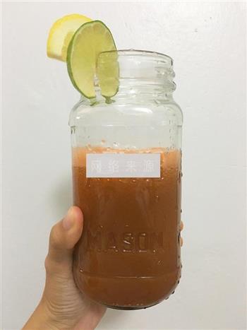 柠檬黄瓜萝卜蜂蜜汁的做法图解4