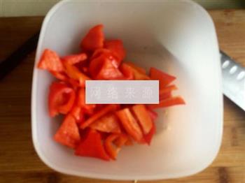 红椒莴笋炒牛肉的做法步骤10
