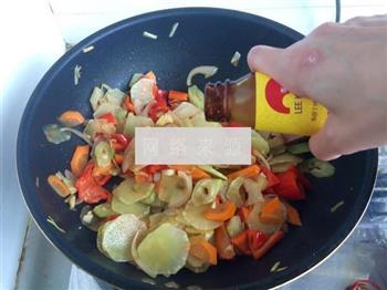 红椒莴笋炒牛肉的做法步骤19