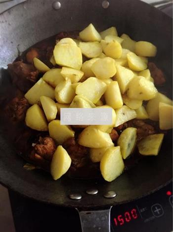 红烧兔肉焖土豆的做法步骤13