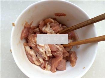 青椒香菇肉片的做法步骤3