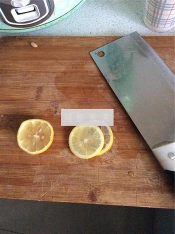 柠檬水的做法图解1