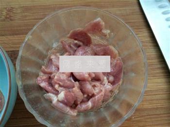 瓠子尖椒炒肉片的做法步骤4