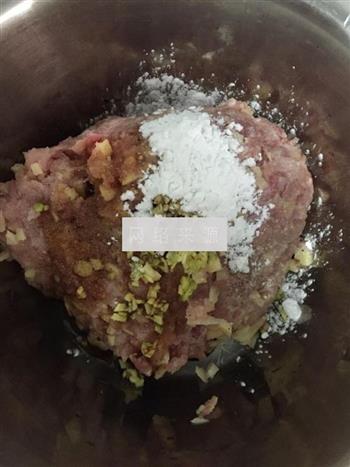土豆珍珠肉丸的做法步骤3