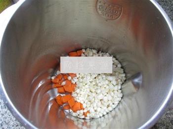 胡萝卜黏玉米汁的做法步骤4