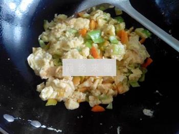 尖椒炒鸡蛋的做法步骤4