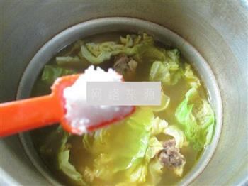圆白菜牛排骨汤的做法步骤8