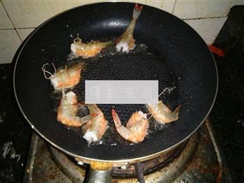 香脆凤尾虾的做法步骤3