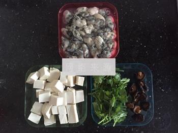 豆腐香菇牡蛎汤的做法步骤1