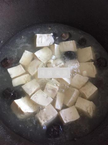 豆腐香菇牡蛎汤的做法步骤3