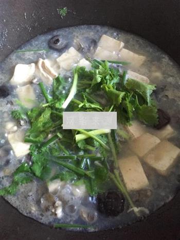 豆腐香菇牡蛎汤的做法步骤4