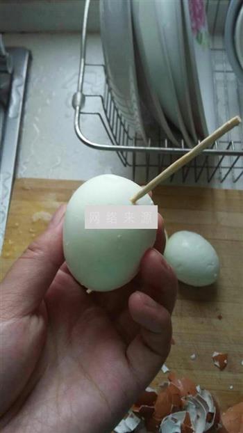 当归红糖煮鸡蛋的做法图解2