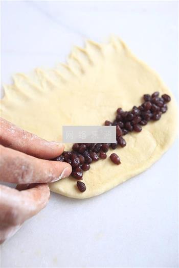 抹茶红豆面包的做法图解4