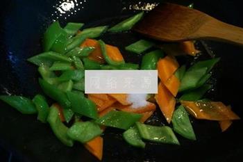尖椒胡萝卜炒猪肝的做法步骤8