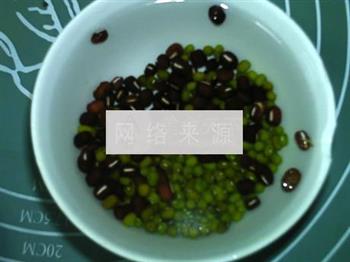 红绿豆瑶柱瘦肉汤的做法步骤4