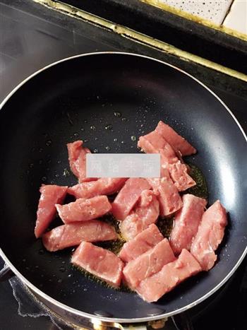 黑椒牛排肉芝士焗饭的做法图解4