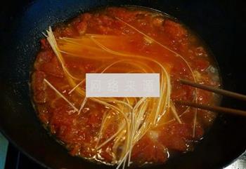 西红柿鸡蛋热汤面的做法步骤6