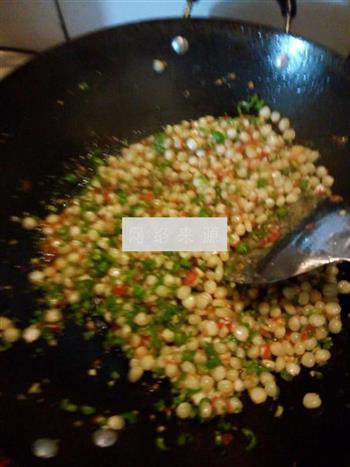 青椒西红柿炒玉米的做法步骤8