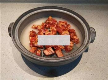 鲍鱼土猪肉肽米煲仔饭的做法图解3
