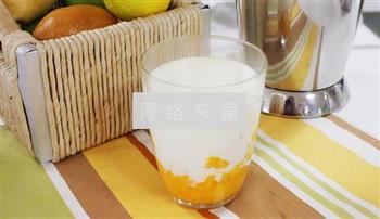 芒果牛奶的做法步骤4