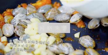 西式蛤蜊炖丝瓜的做法图解3