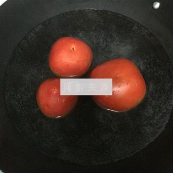 西红柿炖牛腩的做法图解4