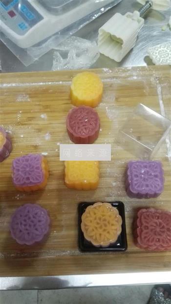 彩色冰皮月饼的做法图解6