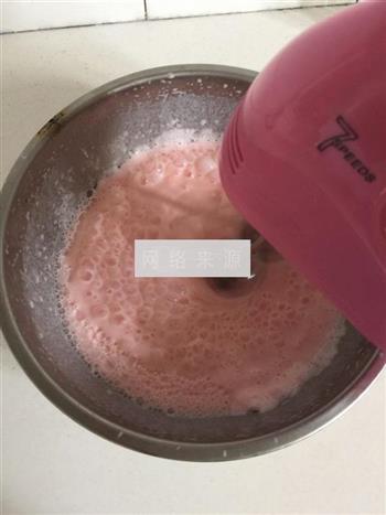 草莓味酸奶冰淇淋的做法步骤8