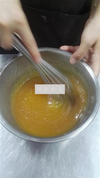 广式传统五仁月饼的做法步骤3