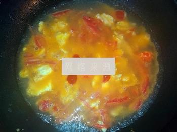 蕃茄鸡蛋面的做法步骤4